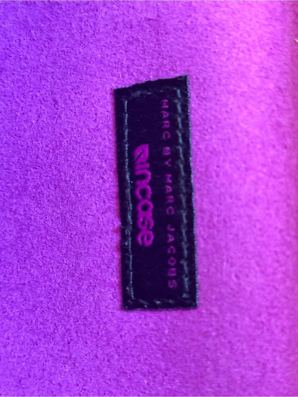 Marc By Marc Jacobs White, Pink & Black Lip-Print Laptop Sleeve 13”